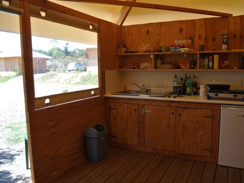 HÉBERGEMENT INSOLITE 6 personnes - Cabane équipée - 2 chambres 25m²