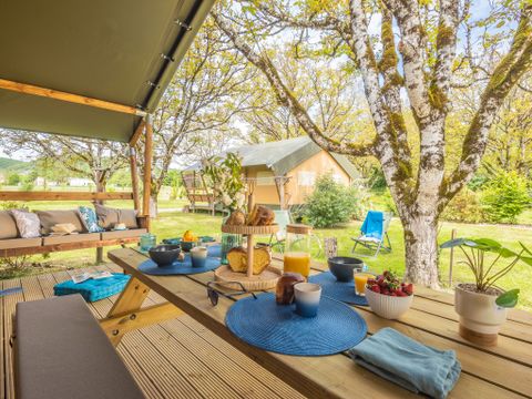 Tente en toile et en bois 4 personnes - Lodge Woody - 2 chambres - 4 personnes