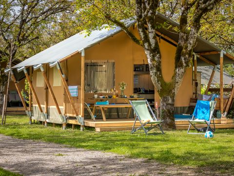 Tente en toile et en bois 4 personnes - Lodge Woody - 2 chambres - 4 personnes