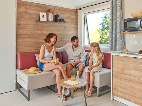 MOBILHOME 8 personnes - VIP Prestige 4 ch, 8 pers, 2 SdB, clim