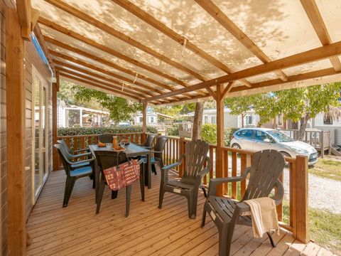 MOBILHOME 6 personnes - Mobil-home | Premium | 3 Ch. | 6 Pers. | Terrasse surélevée | Clim. | TV