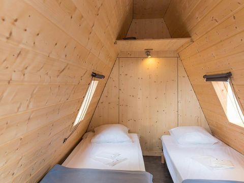 Hébergement 2 personnes - CABADIENNE 1 chambre 8m² avec terrasse 2 pers