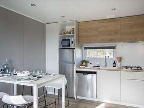 Mobilhome 4 personnes - VIP 2 chambres 33m² - Pack-Vip inclus (linge,tv,wifi...)