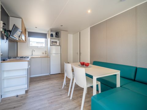 Mobilhome 4 personnes - CONFORT - 2 chambres - Env. 30m²