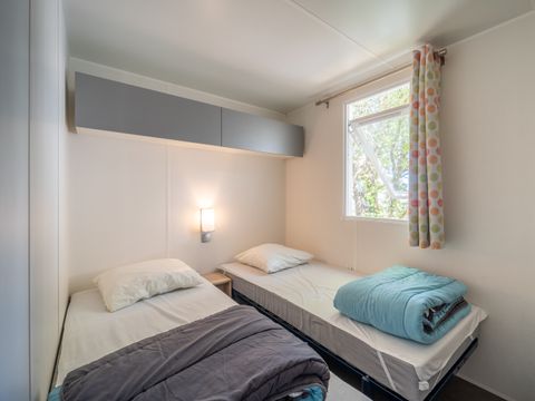 Mobilhome 6 personnes - CONFORT - 3 chambres - Env. 30m²