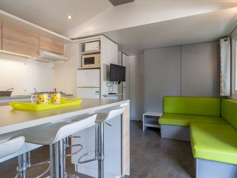 Mobilhome 6 personnes - CONFORT - 3 chambres - Env. 30m²