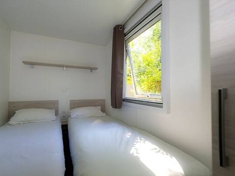 BUNGALOW 6 personnes - Mobil-home | Comfort | 2 Ch. | 4/6 Pers. | Terrasse surélevée | Clim.
