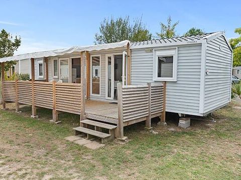 MOBILHOME 6 personnes - Premium | 3 Ch. | 6 Pers. | Terrasse surélevée | 2 SDB | Clim.