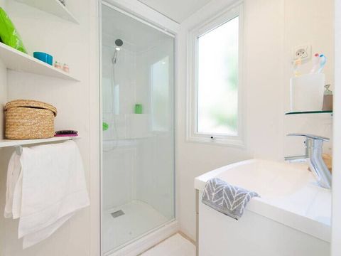 MOBILHOME 4 personnes - Homair Mobil-home MH  | Comfort | 2 Ch. | 4 Pers. | Terrasse surélevée