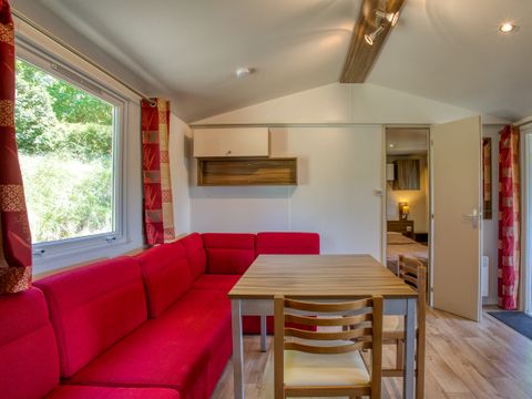 Mobilhome 8 personnes - 3 chambres - 6 couchages - 2 salles de bain - 40 m²