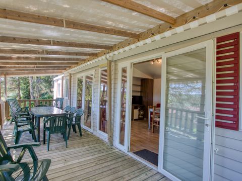 Mobilhome 8 personnes - 3 chambres - 6 couchages - 2 salles de bain - 40 m²