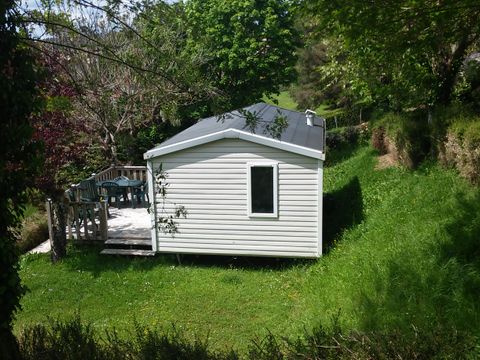 MOBILHOME 4 personnes - Spécial Vendredi / Vendredi - 2 chambres avec sanitaires