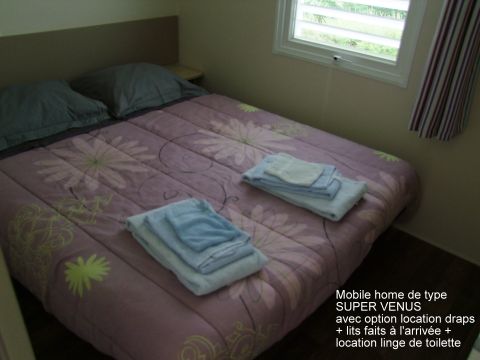 MOBILHOME 4 personnes - Spécial Vendredi / Vendredi - 2 chambres avec sanitaires