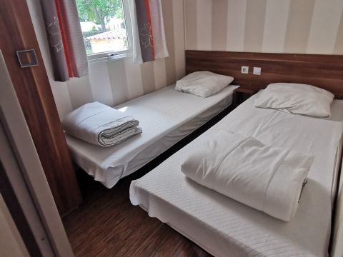 MOBILHOME 6 personnes - PARTICULIER SALVATI