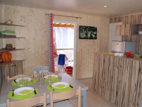 BUNGALOW 8 personnes - A thème