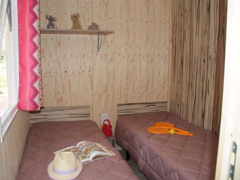 BUNGALOW 8 personnes - A thème