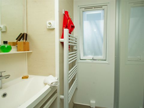 Bungalow 8 personnes - LUXE 6/8 personnes 3 ch, CLIM / TV / WIFI gratuit