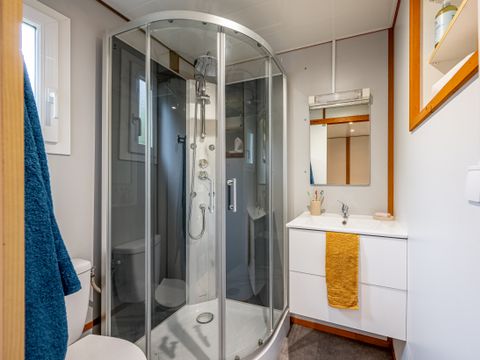 CHALET 6 personnes - Motel 2 salles de bains (45 m²) climatisé - n°96 à 99