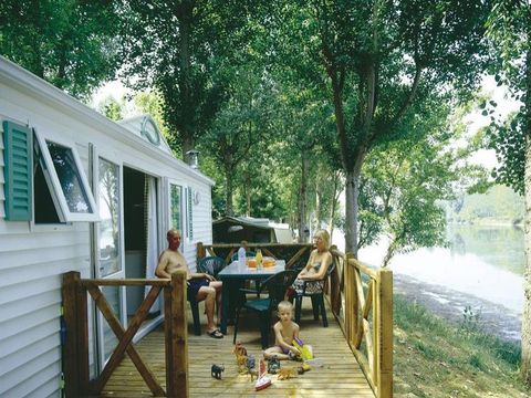 MOBILHOME 6 personnes - 2 chambres (29 m²) n°0 à 2 en bord de Rivière et climatisé, samedi au samedi