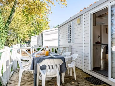 Mobilhome 6 personnes - 2 chambres en bord de Rivière et climatisé Dimanche/Dimanche (29 m²) n°0 à 2 6 personnes
