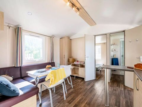 Mobilhome 6 personnes - 2 chambres en bord de Rivière et climatisé Dimanche/Dimanche (29 m²) n°0 à 2 6 personnes
