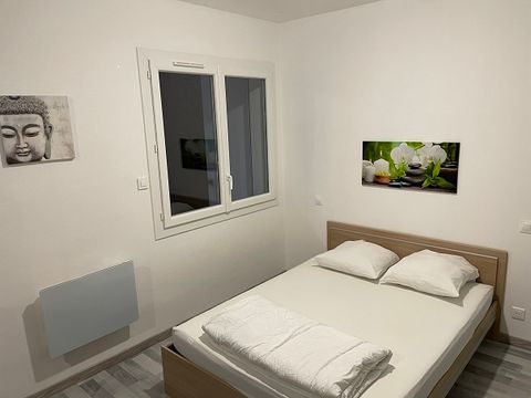 STUDIO 4 personnes - Meublé avec balcon