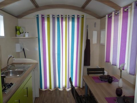 HÉBERGEMENT INSOLITE 4 personnes - Arizona 1 chambre avec terrasse panoramique
