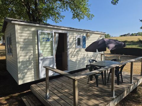 MOBILHOME 4 personnes - Mobil-home Eco Nature – 2 chambres – sanitaires communs