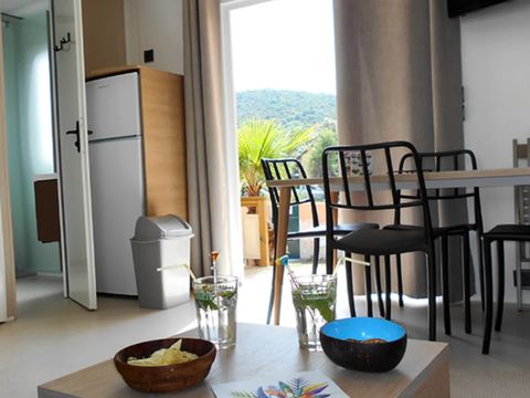 MOBILHOME 8 personnes - BAHAMAS CONFORT COTÉ RIVIÈRE.