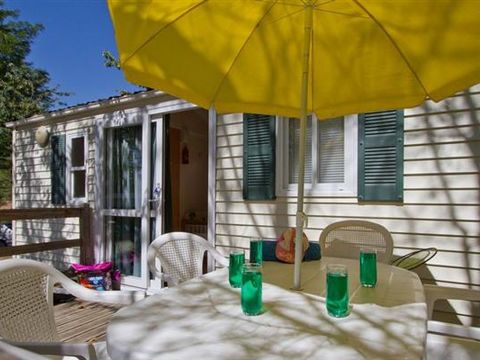MOBILHOME 6 personnes - Mobil home Confort - 2 chambres - (27m²) 4/6 pers