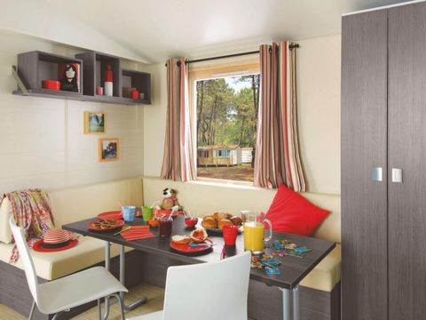 Mobilhome 6 personnes - Classique - 3 chambres - Sans - TV - -terrasse découverte-30m² - STANDARD