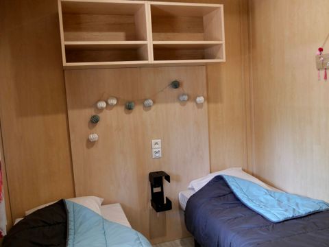 Chalet 7 personnes - Cottage Family - 3 chambres - PREMIUM - 32m²-Roselune-Clim-TV-lave-vaiss.-plancha-terrasse - XXL couverte