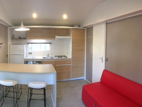MOBILHOME 5 personnes - Premium PLUS 2ch-CLIM- 2 SDB-TV-LV-plancha-terrasse couverte-33m² | PREMIUM