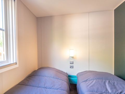 MOBILHOME 6 personnes - Garden 3ch-CLIM-baignoire-TV-LV-plancha-terrasse couverte-33m² | PREMIUM