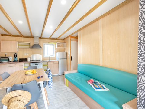 Chalet 7 personnes - Cottage Garden - 3 chambres - PREMIUM - 32m²-Baignoire-Clim-TV-lave-vaisselle -plancha-terrasse couverte