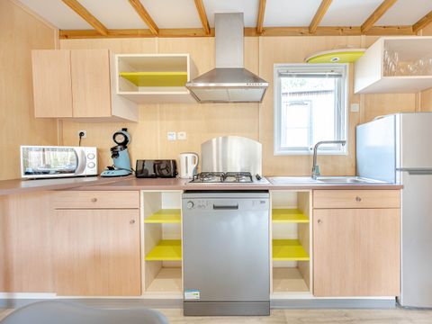 CHALET 7 personnes - Garden 3ch- CLIM-baignoire-TV-LV-plancha-piéton-terrasse couverte-32m² | PREMIUM