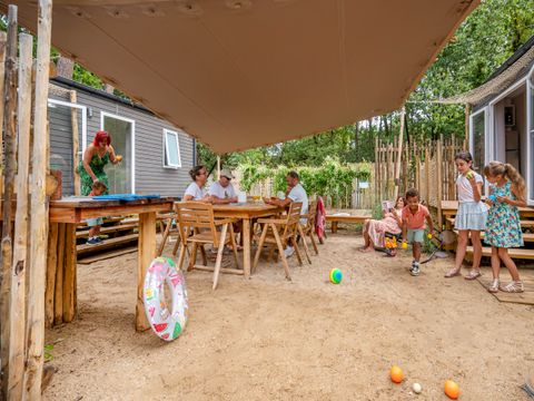 MOBILHOME 10 personnes - Tribu 5ch -CLIM-2 sdb-TV-LV-Plancha-terrasse couverte-56m² | PREMIUM