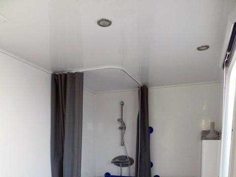 MOBILHOME 5 personnes - Life 2ch PMR- CLIM -TV-LV-plancha-32m²-terrasse couverte | PREMIUM 