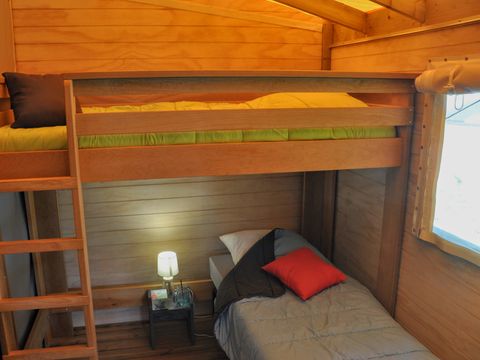 Lodge 5 personnes - Cosyflower - 2 chambres - -TV-plancha-terrasse couverte-28m² - CONFORT