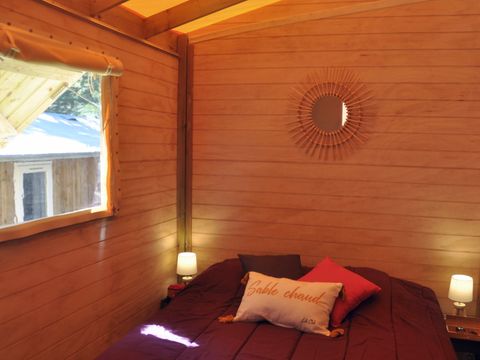 LODGE 5 personnes - Cosyflower 2ch -TV-plancha-terrasse couverte-28m² | CONFORT