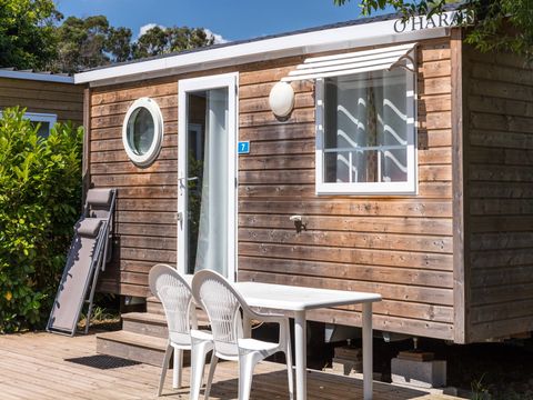 Mobilhome 6 personnes - Mobil-home | Classic | 3 Ch. | 4/6 Pers. | Terrasse simple | 1 SDB | Clim.