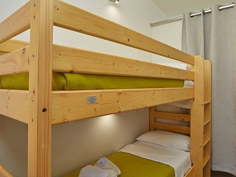 Chalet 6 personnes - Chalet | Comfort | 3 Ch. | 6 Pers. | Terrasse simple | 2 SDB | Clim.