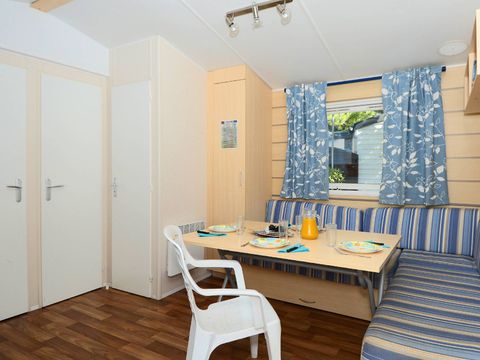 MOBILHOME 8 personnes - 6/8 personnes (31 m²)