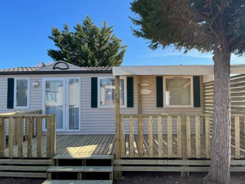 MOBILHOME 6 personnes - 006 (3 chambres, 1 salle d'eau) - Clim, TV - Terrasse semi-couverte