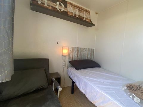 MOBILHOME 4 personnes - 012 (3 chambres, 1 salle d'eau) - Clim, TV, Lave-vaisselle, Lave-linge - Terrasse