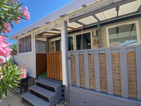 MOBILHOME 4 personnes - 012 (3 chambres, 1 salle d'eau) - Clim, TV, Lave-vaisselle, Lave-linge - Terrasse