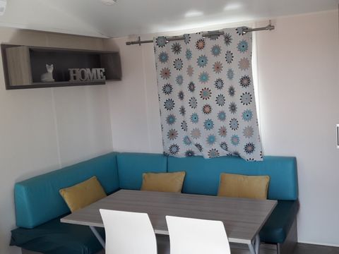 MOBILHOME 5 personnes - 013 (2 chambres, 1 salle d'eau) - Clim, TV - Terrasse semi-couverte