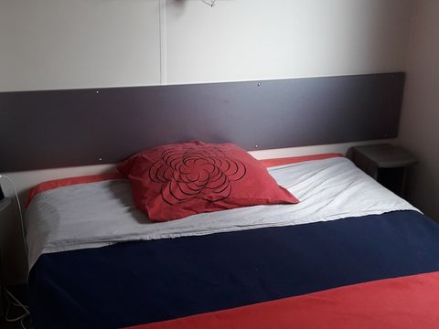 MOBILHOME 5 personnes - 013 (2 chambres, 1 salle d'eau) - Clim, TV - Terrasse semi-couverte