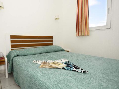 APPARTEMENT 4 personnes - côté mer/piscine