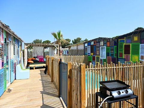 MOBILHOME 10 personnes - Tribu Bali 5ch - 10 pers (situé au bord du lagon)